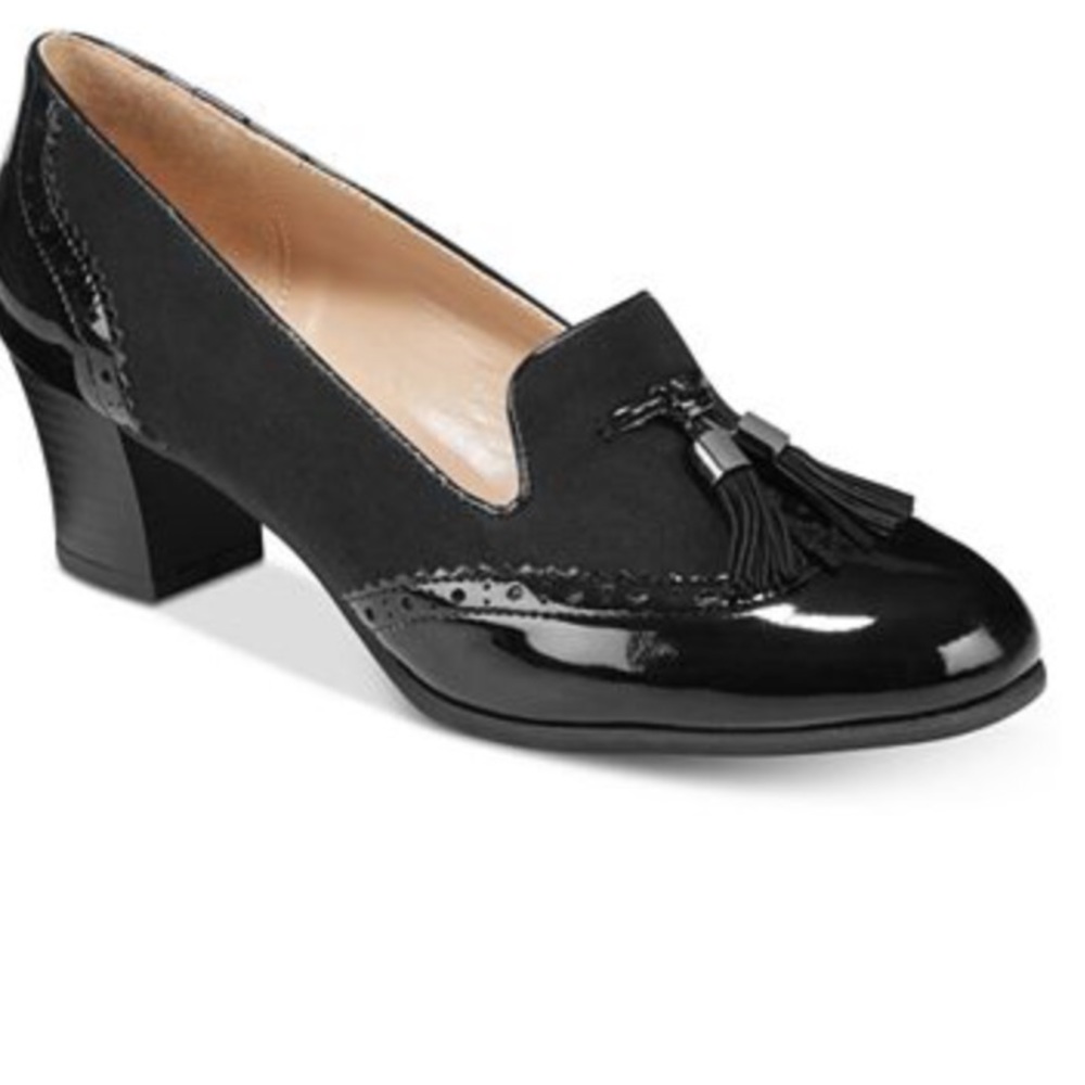 Karen Scott Terrie Tassel Pumps
